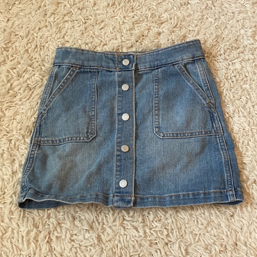 Old navy girls skirt. Age 8/10